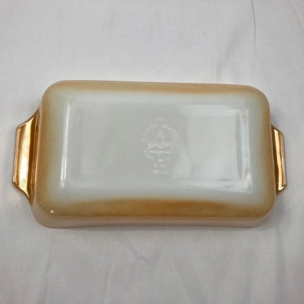 Vintage Fire King Lustreware Bread Loaf Baking Dish Milk Glass Peach 1qt